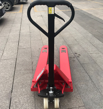 汛期來臨，叉車需要加倍進(jìn)行保護(hù)了
