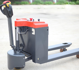 電動叉車的價(jià)位會受到品牌，型號，配置等因素的影響